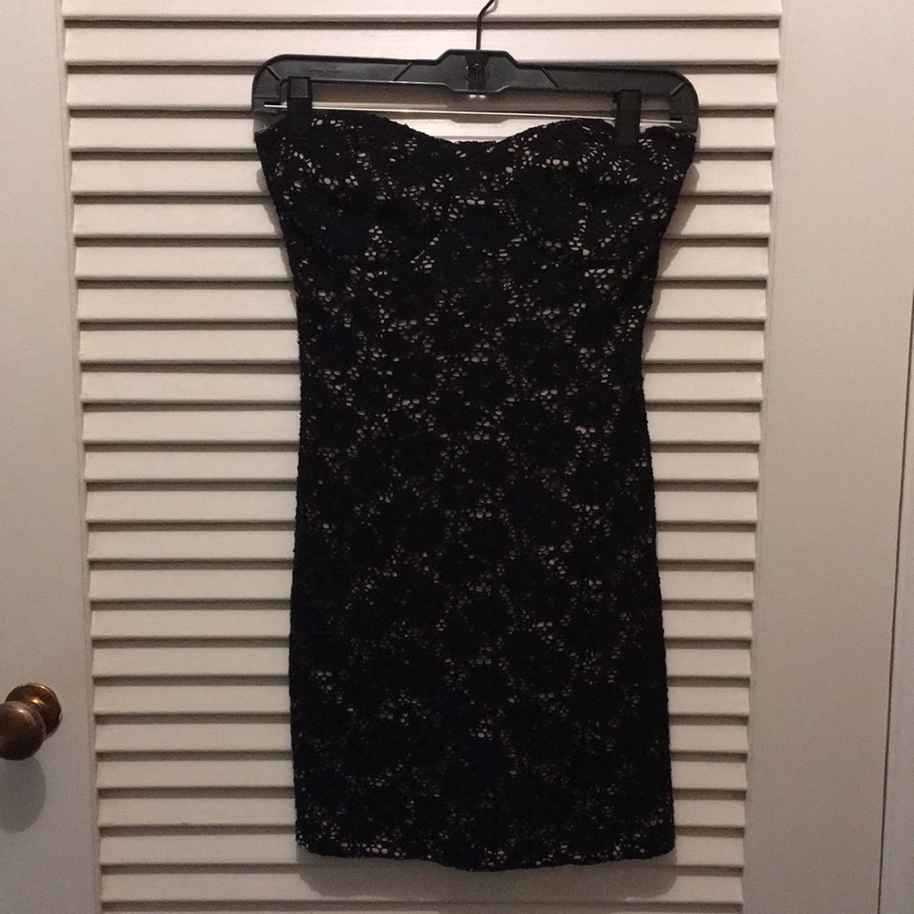 Black lace flower stretch mini dress